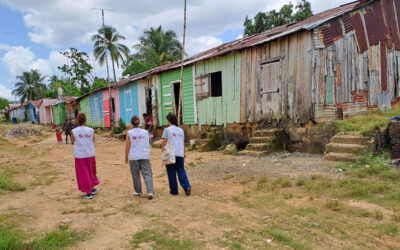 Cuatro enfermeras asturianas cooperarán en República Dominicana gracias a la AACD y Fuden